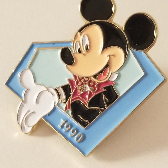 Japan Disney On Ice 4 Pin Set - Picture 3 of 8